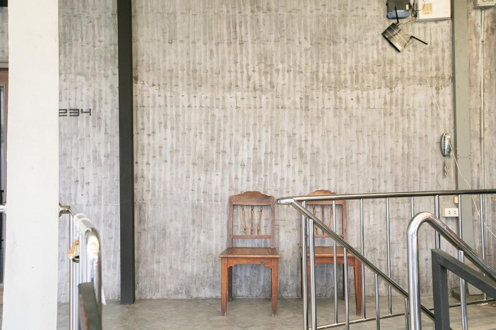 Loftel 22 Hostel Bangkok Exterior photo