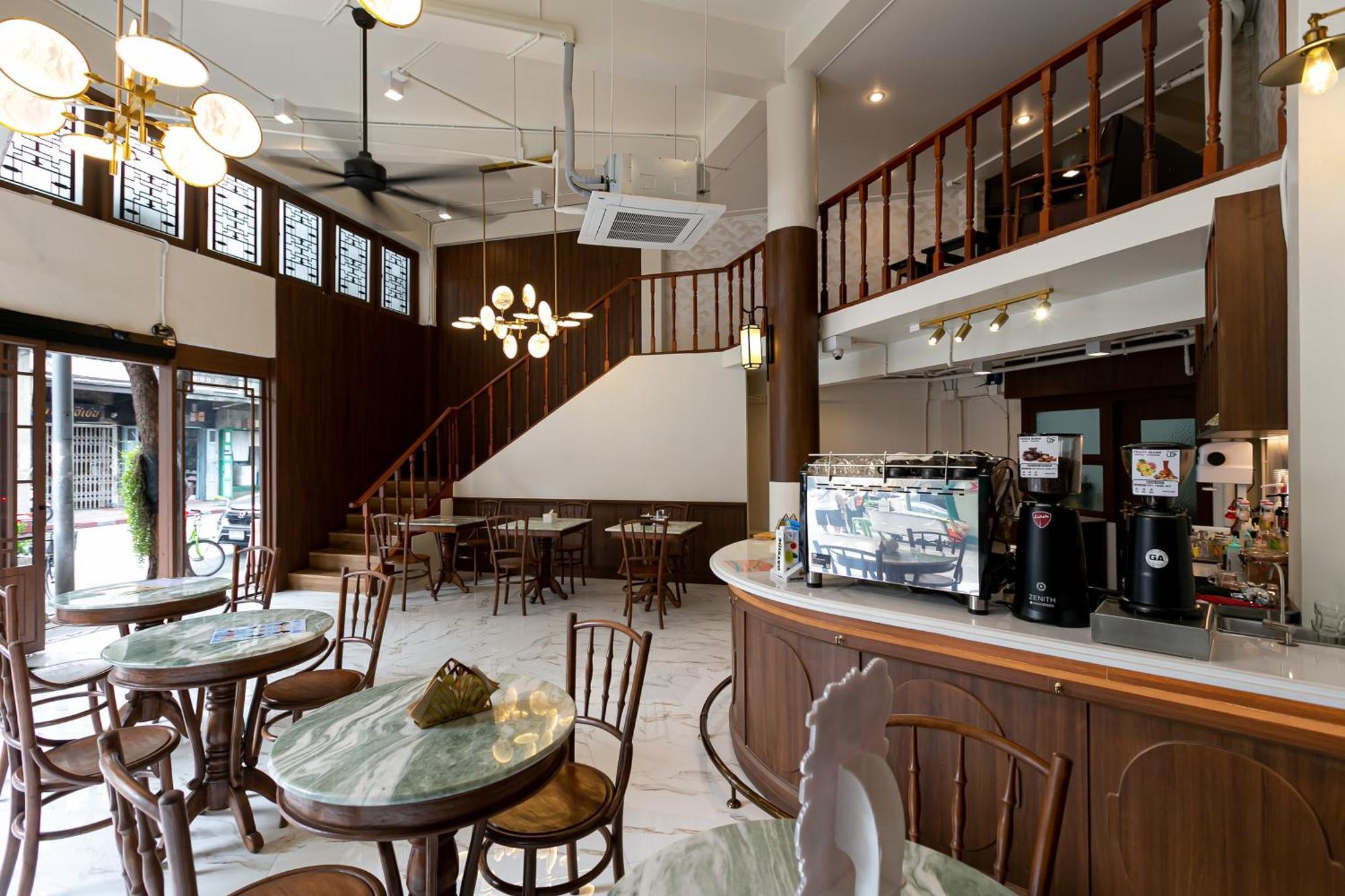 Loftel 22 Hostel Bangkok Exterior photo